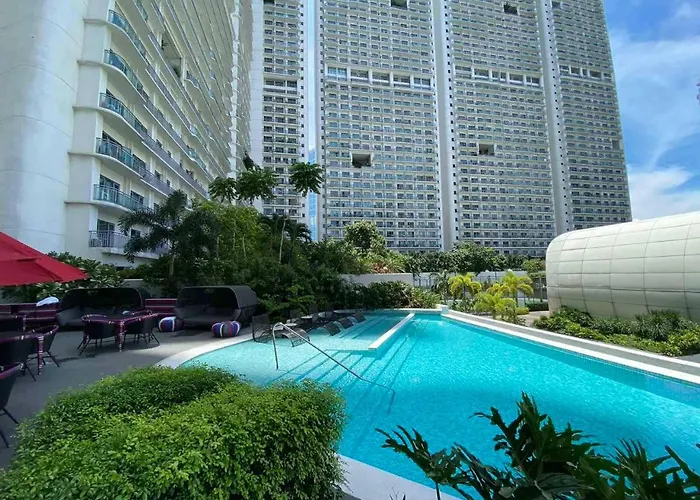 The Residences At Acqua Manila